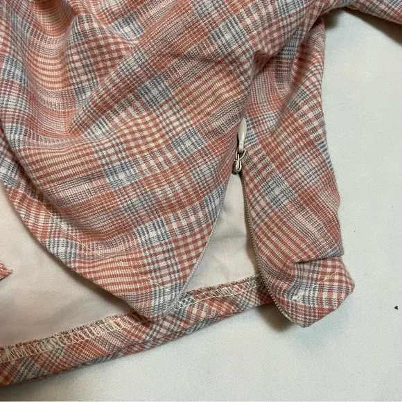 NWT New dRA Plaid Puff Sleeve Crop Top Size L - Picture 9 of 10